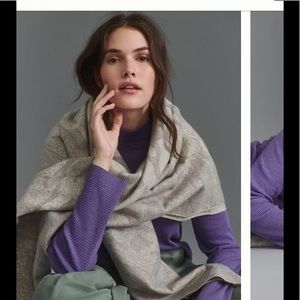 Anthropologie cozy square scarf grey NWT